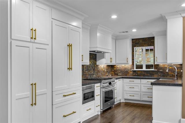 Building Photo - 5230 Homer St