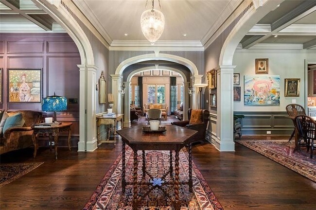 Building Photo - 5000 Long Island Dr