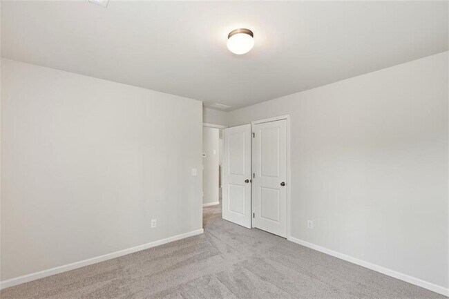 Building Photo - 54 Umber Ln