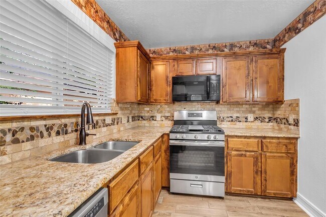 Building Photo - 22038 Soft Pines Ct
