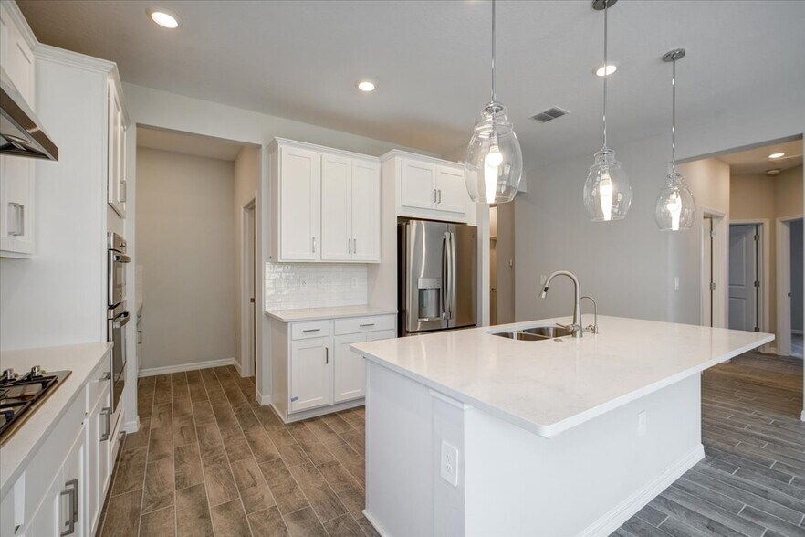 Building Photo - 2118 Ridge Pointe Ln