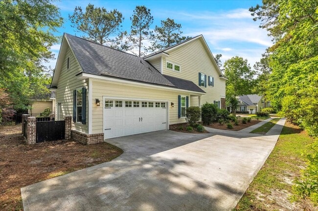 Building Photo - Gorgeous 4 Bed/2.5 Bath in Waterways Township!
