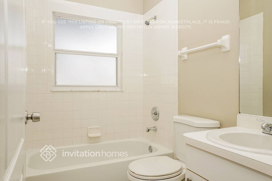 Building Photo - 1011 Snead Ave