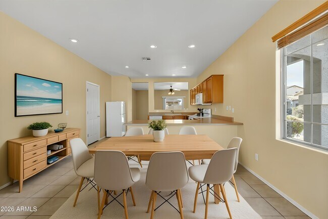 Building Photo - 45445 Gavilan Dr