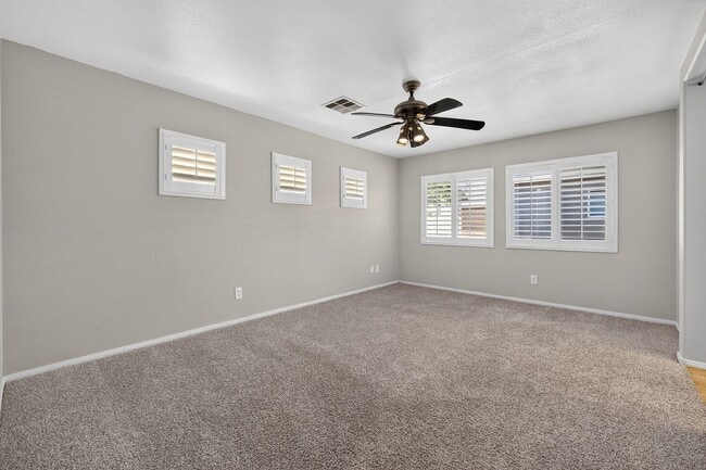 Building Photo - 6777 Wormwood Ln