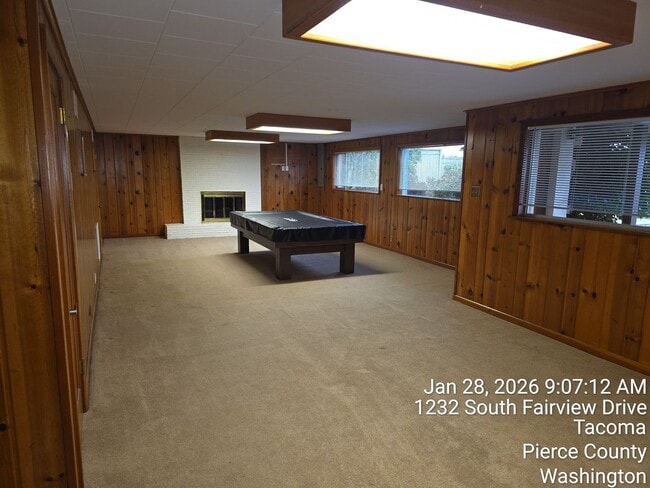 Building Photo - View home North Tacoma - 3 bedroom, 3.5 bathroom, 6 car garage - Available NOW!!!