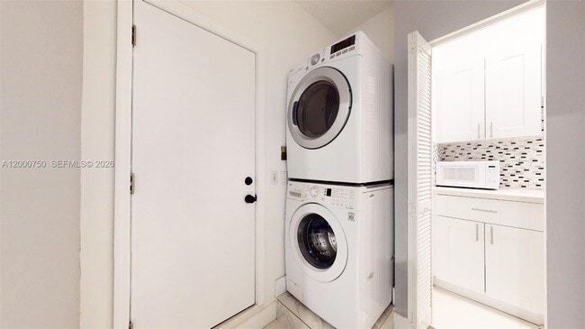 Building Photo - 16247 SW 92nd Terrace