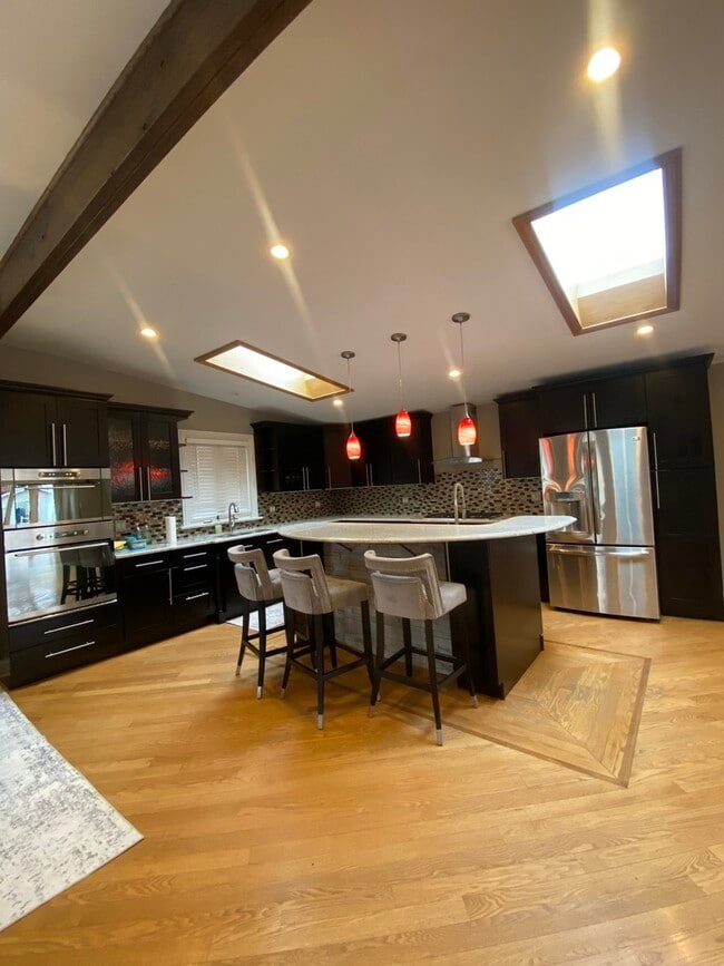 Building Photo - 4735 Locust Ave