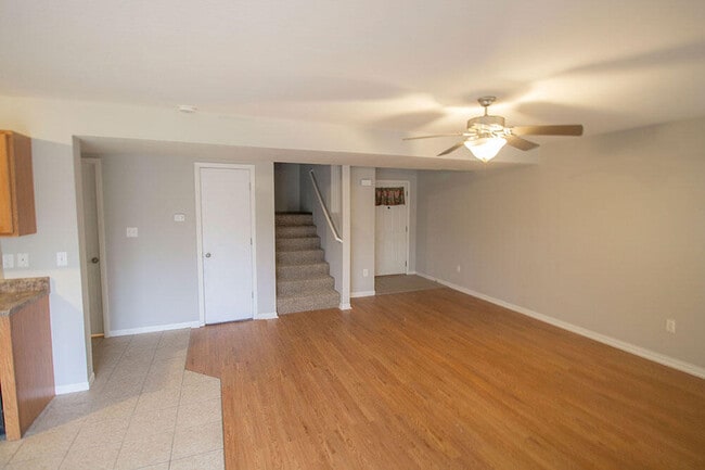 Building Photo - 5213 Silver Mill Dr