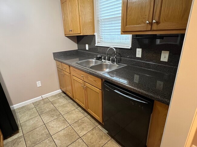 Building Photo - Walston Bridge Apartments
