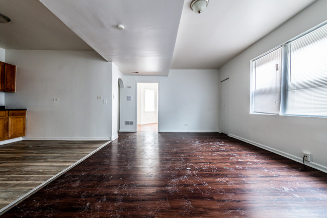 Living Room - 8200 S Clyde Ave