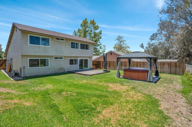 Building Photo - 5954 Flipper Dr