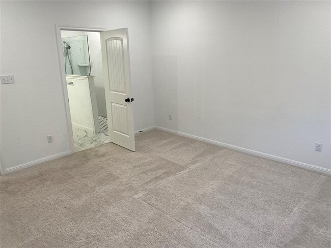 Building Photo - 115 Lyrebird Ln