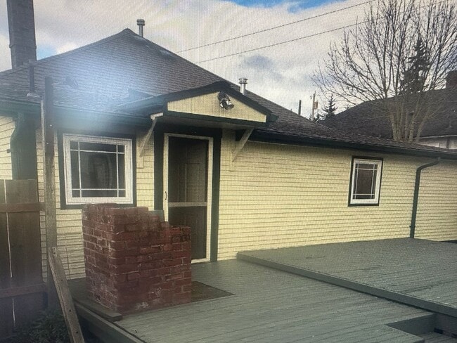 Building Photo - Charming Mount Vernon 3 Bed Two Bath