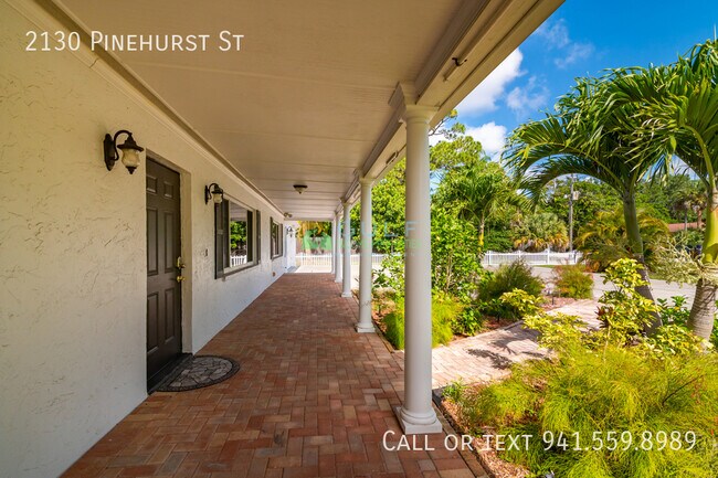 Building Photo - 2130 Pinehurst St