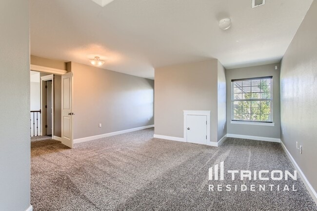 Building Photo - 15100 SE Natalya St