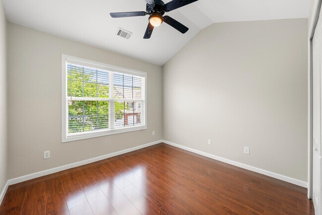Building Photo - 2415 Clock Face Ct