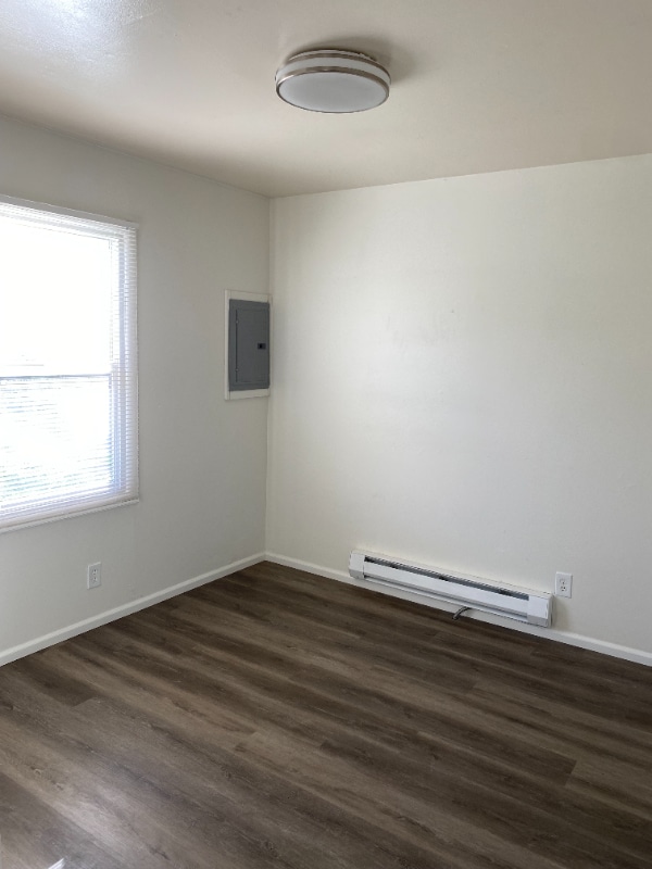 Building Photo - 12221 Beverly Park Rd