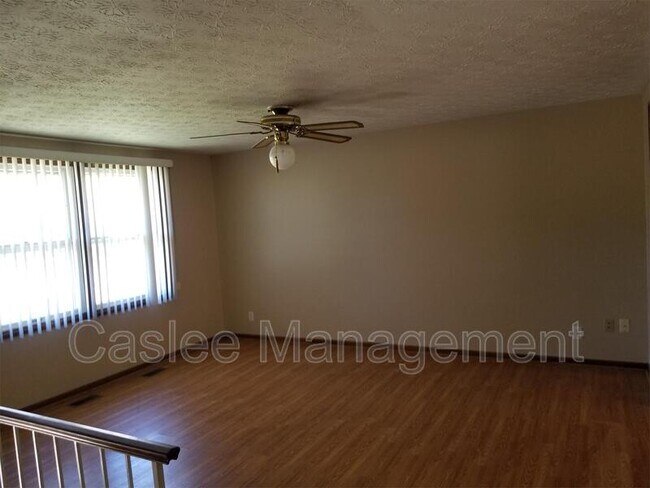 Building Photo - 1049 DeLeone Dr