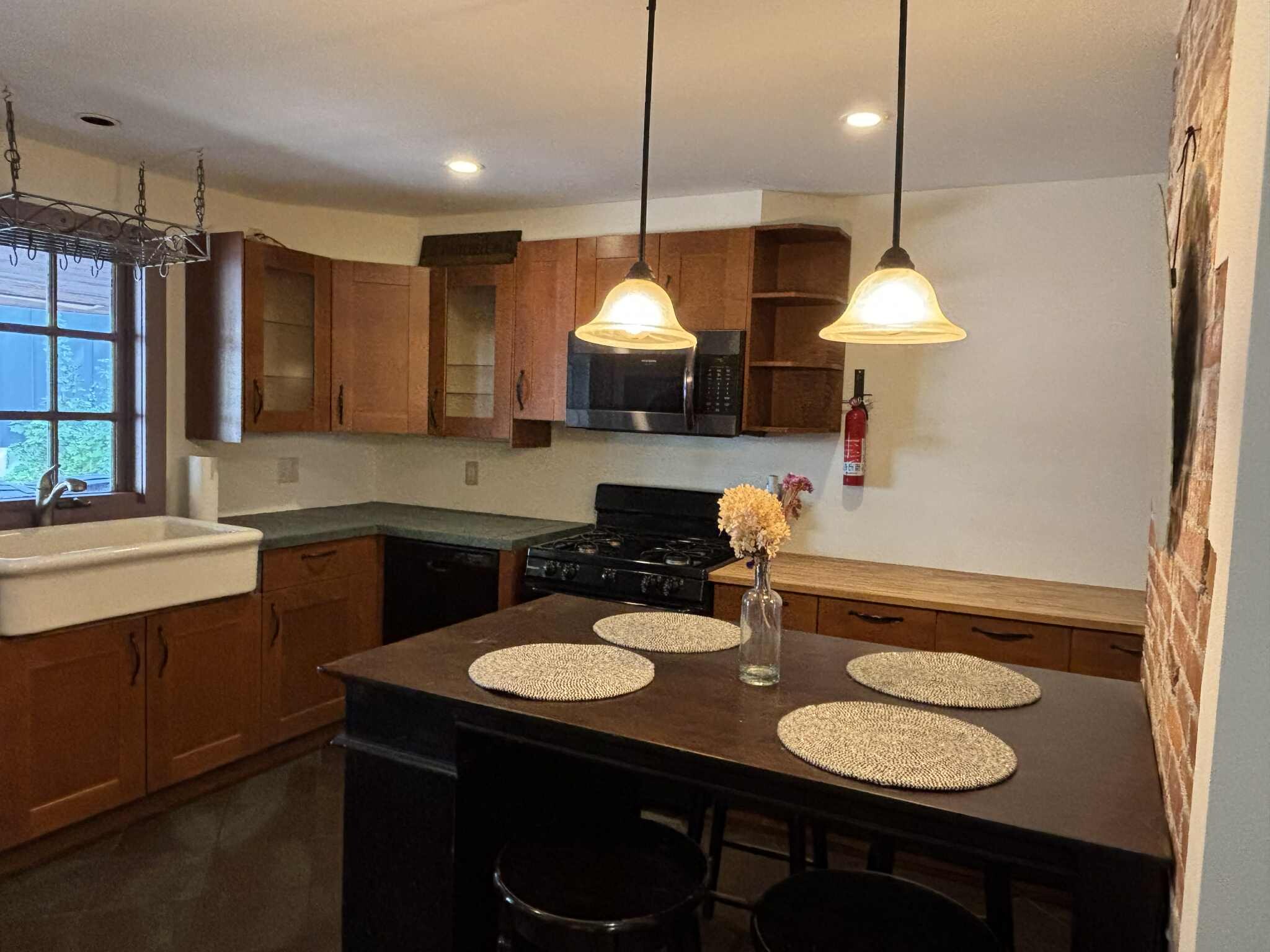Kitchen - 88 S Willard St