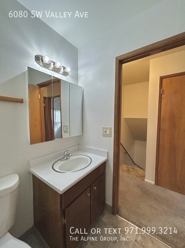 Building Photo - 6080 SW Valley Ave