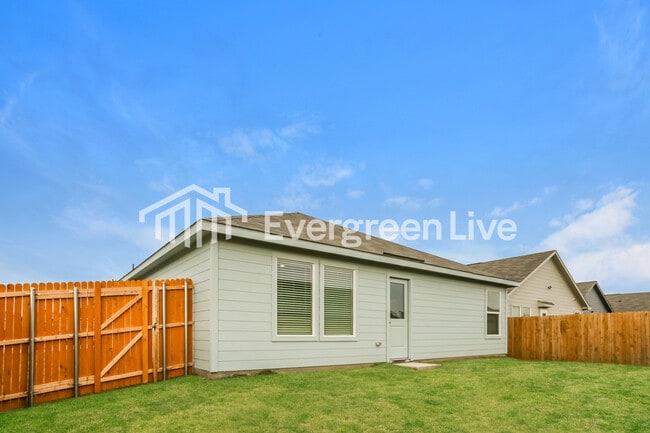 Building Photo - 537 Waymaker Wy