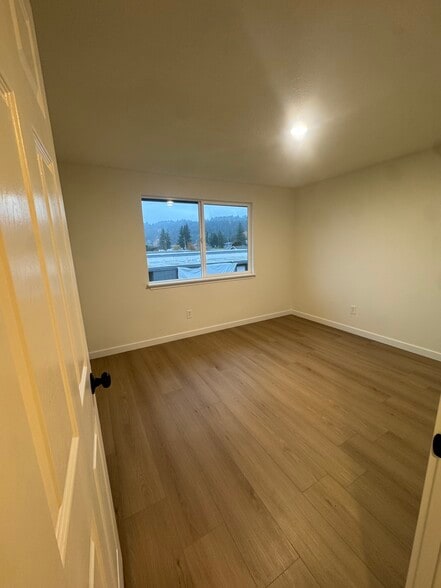 Building Photo - 15715 63rd Street Ct E