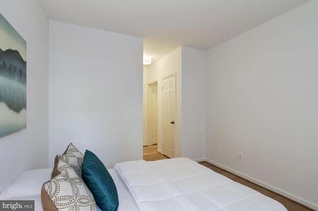 Building Photo - 1205 N St NW