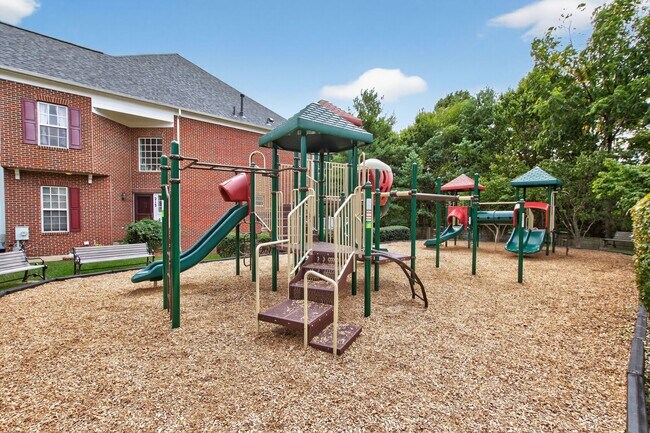 Building Photo - 23 Swanton Ln