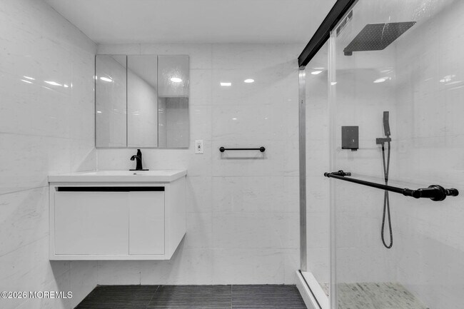 Building Photo - 24 Valley Forge Rd