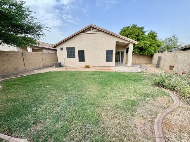 Building Photo - 40228 N Patriot Way