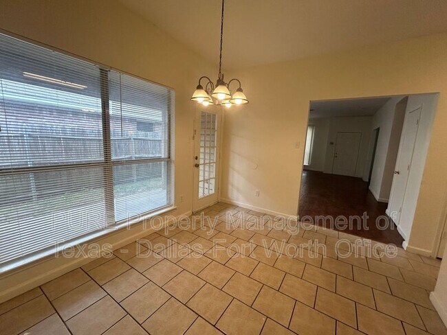 Building Photo - 709 Catalina Dr
