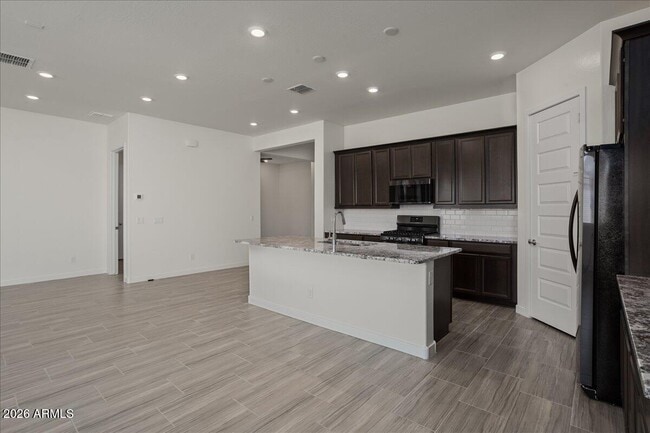 Building Photo - 16786 W Cielo Grande Ave