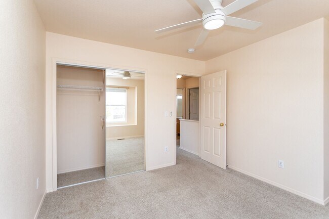 Building Photo - 4815 Tory Ridge Dr