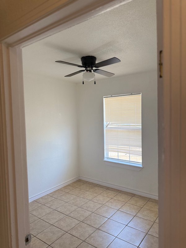 Building Photo - 600 Ellor Dr