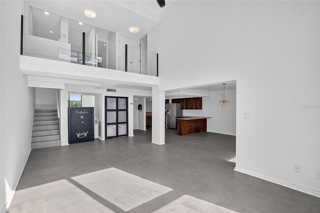 Building Photo - 13618 Greenfield Dr