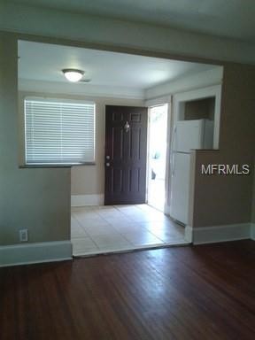 Building Photo - 606 Lake Dot Cir