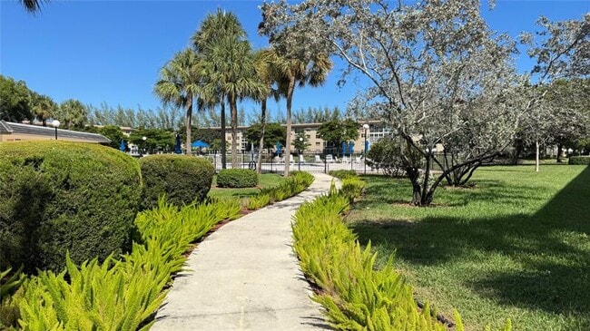 Building Photo - 1805 Eleuthera Point