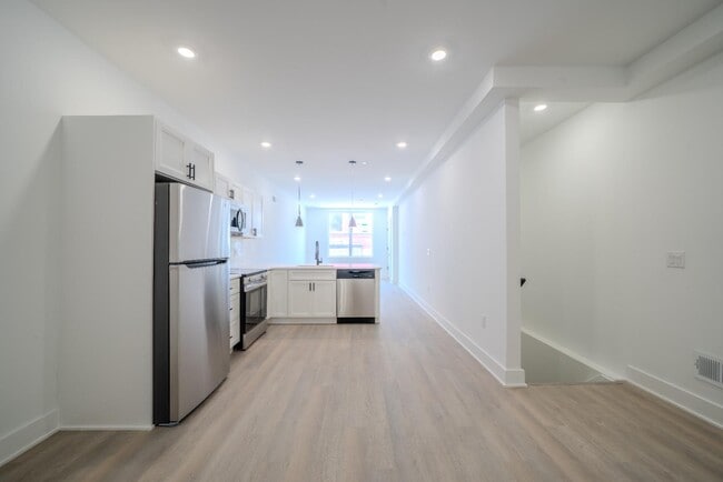 Building Photo - 1710 N 24th St