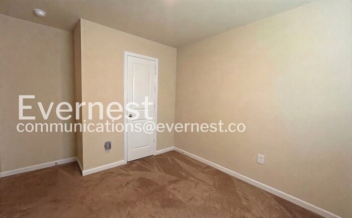 Building Photo - 6288 Rainbow Row