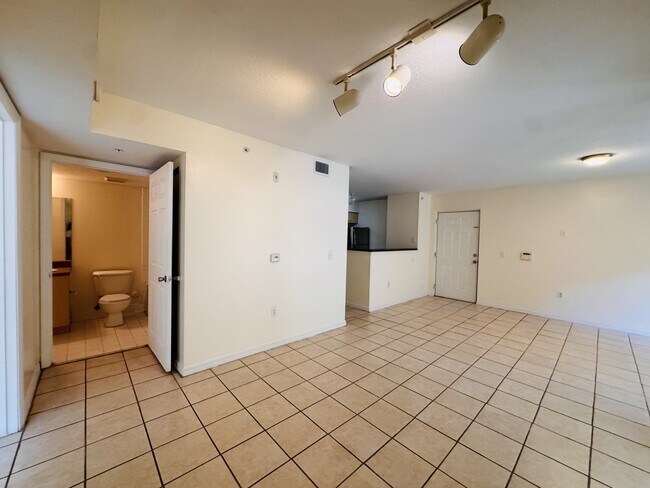 Building Photo - 4271 San Marino Blvd
