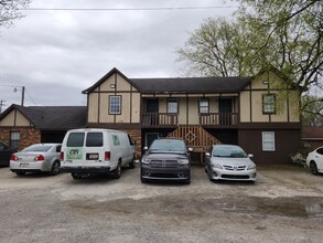 Building Photo - 1 month free call for details!!!  2-Bed Apartment in Decatur's Heart – Your Cozy Retreat Awaits!"