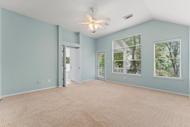 Building Photo - 43 W Gaslight Pl