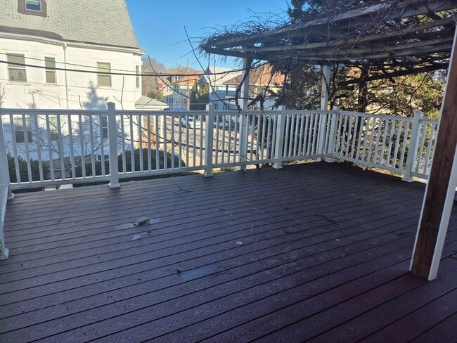 Building Photo - 4499-4501-4501 Washington St