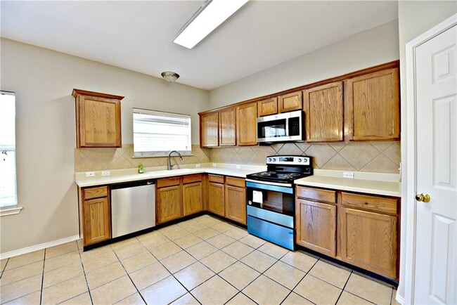 Building Photo - 9207 Brandts Wood St