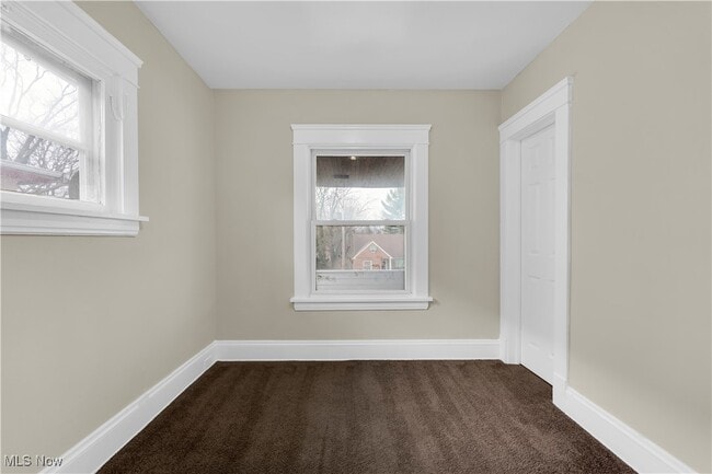 Building Photo - 977 Yellowstone Rd