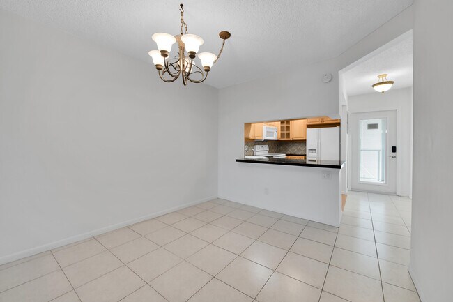 Building Photo - 2731 NE 14th Street Causeway