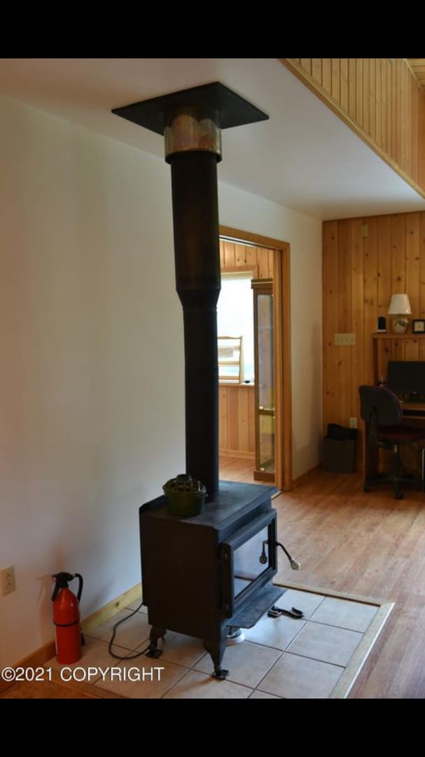Building Photo - 3BR/3BA Home on 1.9 Acres – Mountain Views...