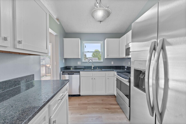 Building Photo - 2524 Aly Sheba Dr
