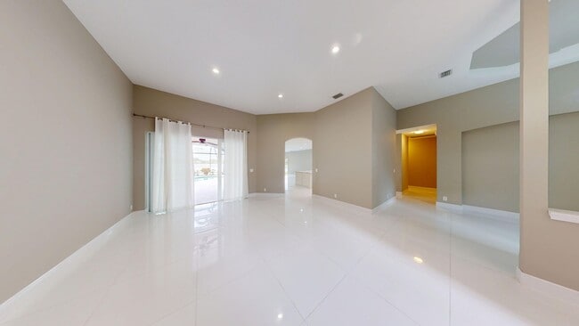 Building Photo - 4BD/3BA Single Family Home with Pool & Office/Den  ** Lawn Care & Pool Care Included **